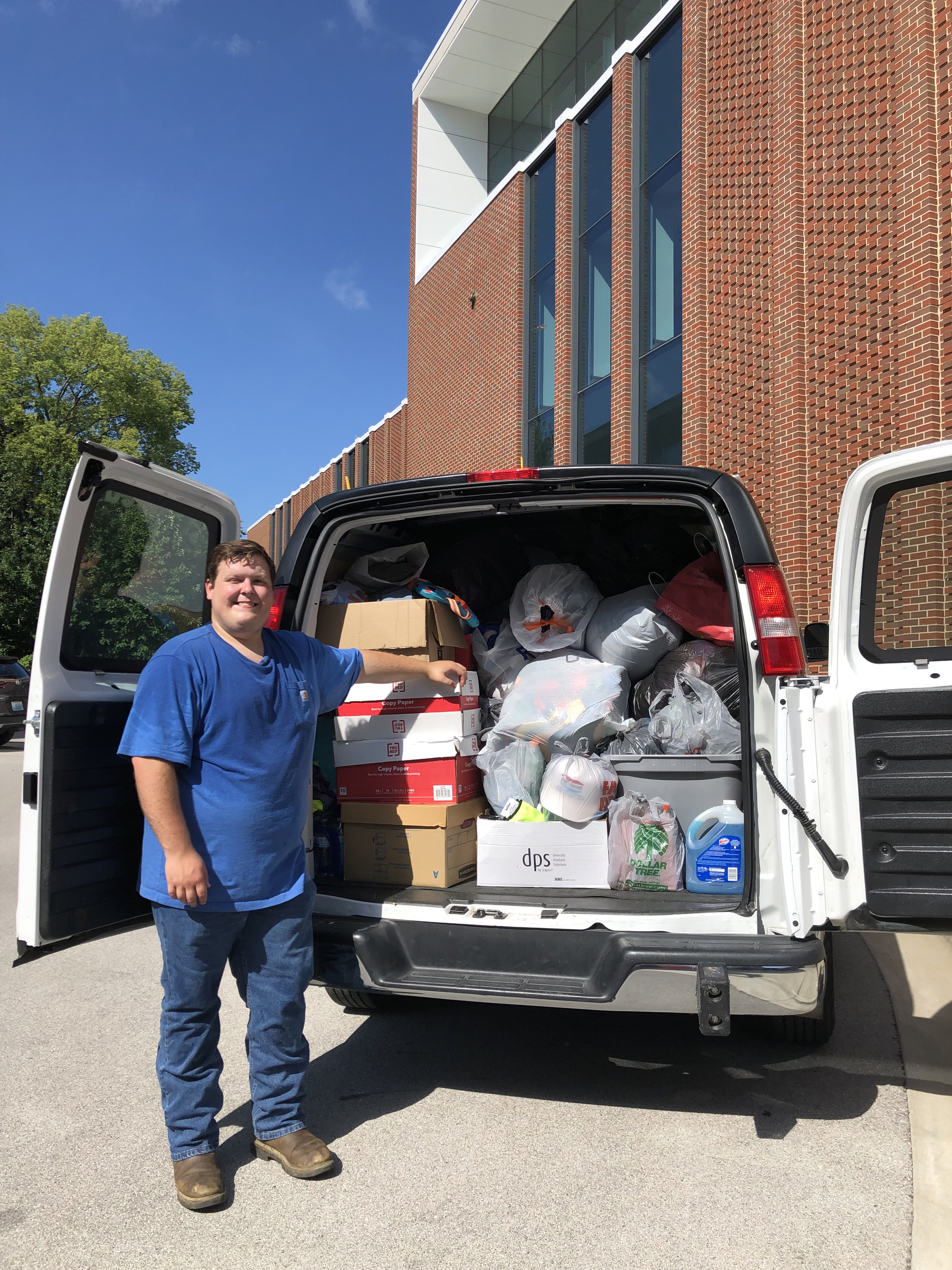 billy devericks uhaul of donations