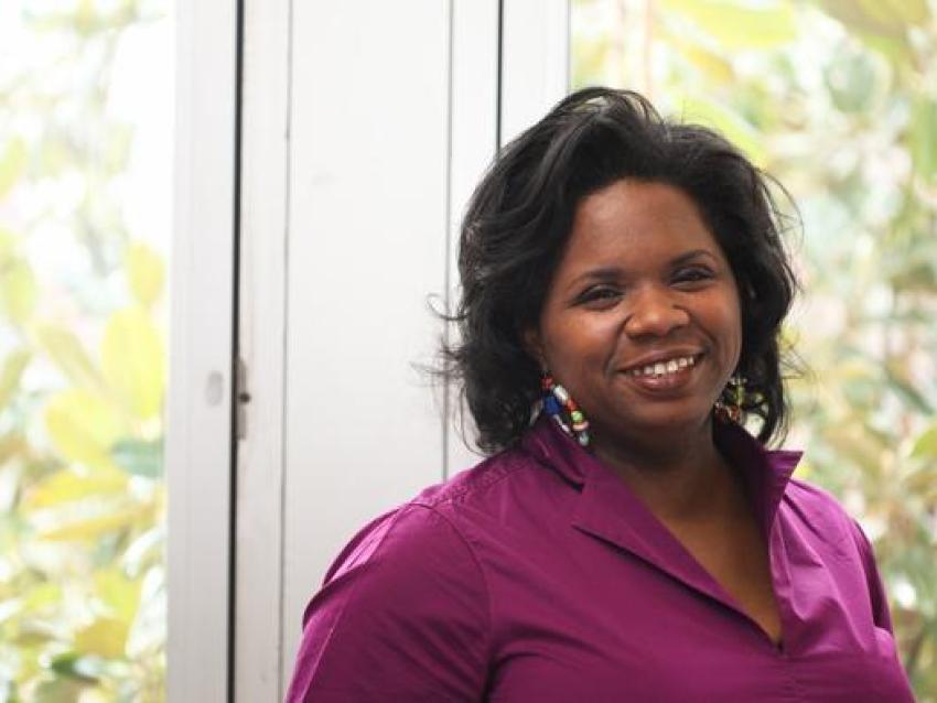 Dr Melynda Price